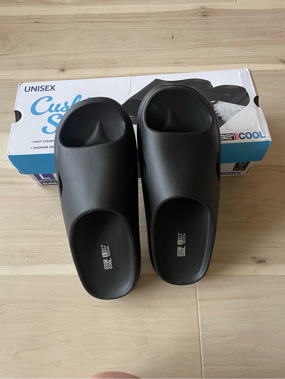 32 Degrees Black Slide Mules - Slip-On Cushioned Slides